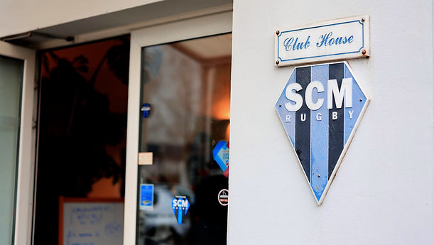 photo entrée club.jpg