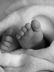 M-001-1885461-4-Newborn feet.jpg