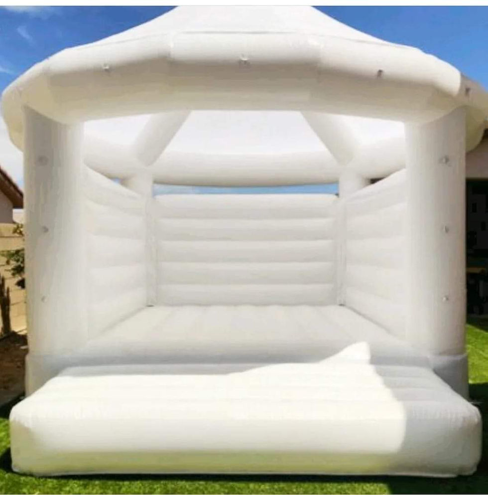 Thumbnail: White bouncy house elite