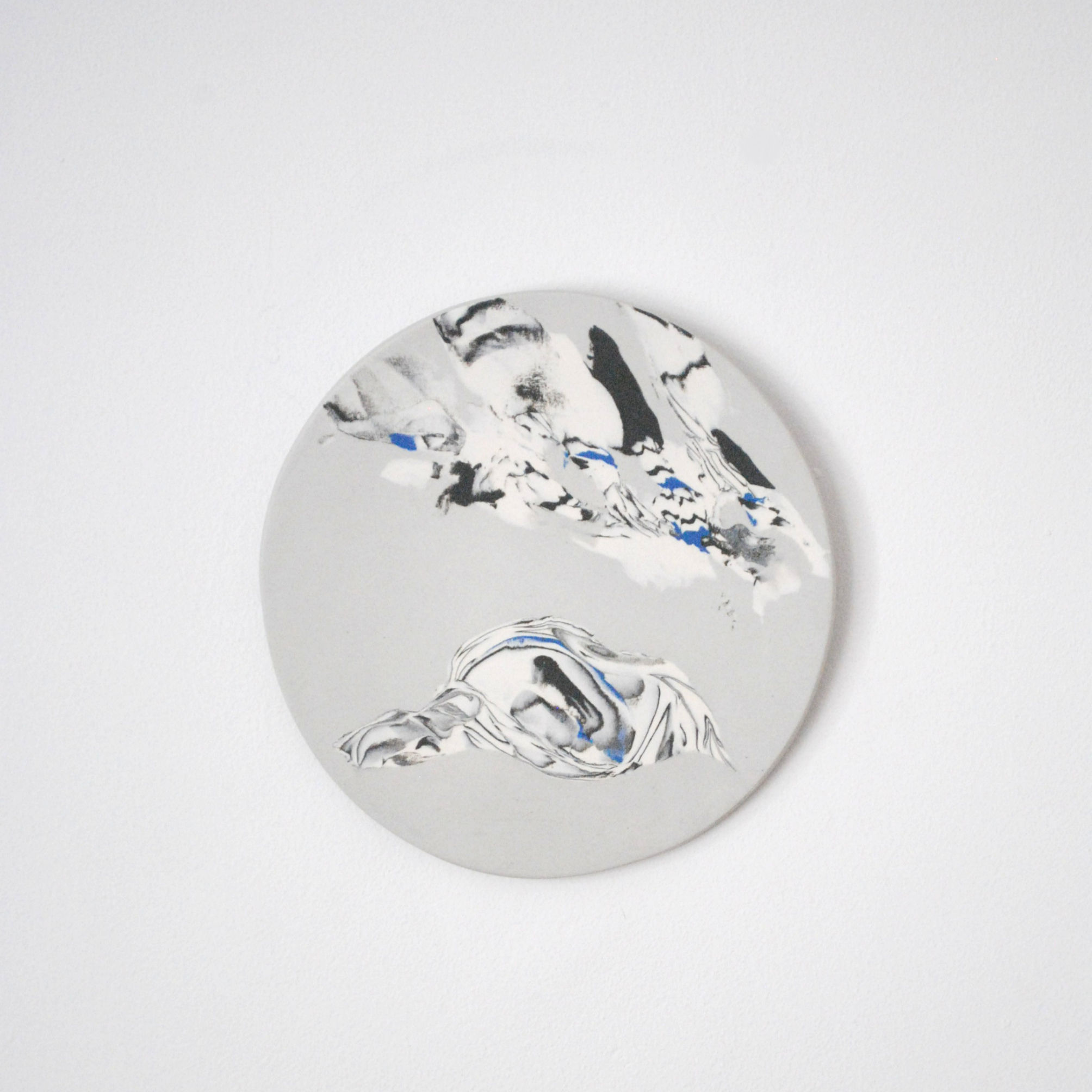 Everything there is right now, 2025, stoneware, 15.5 cm