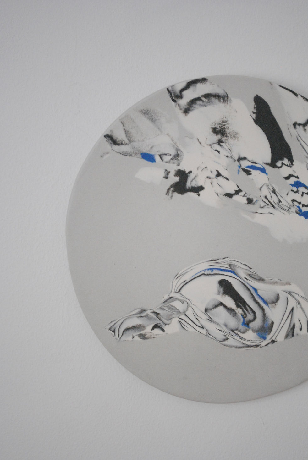 Thumbnail: Everything there is right now, 2025, stoneware, 15.5 cm