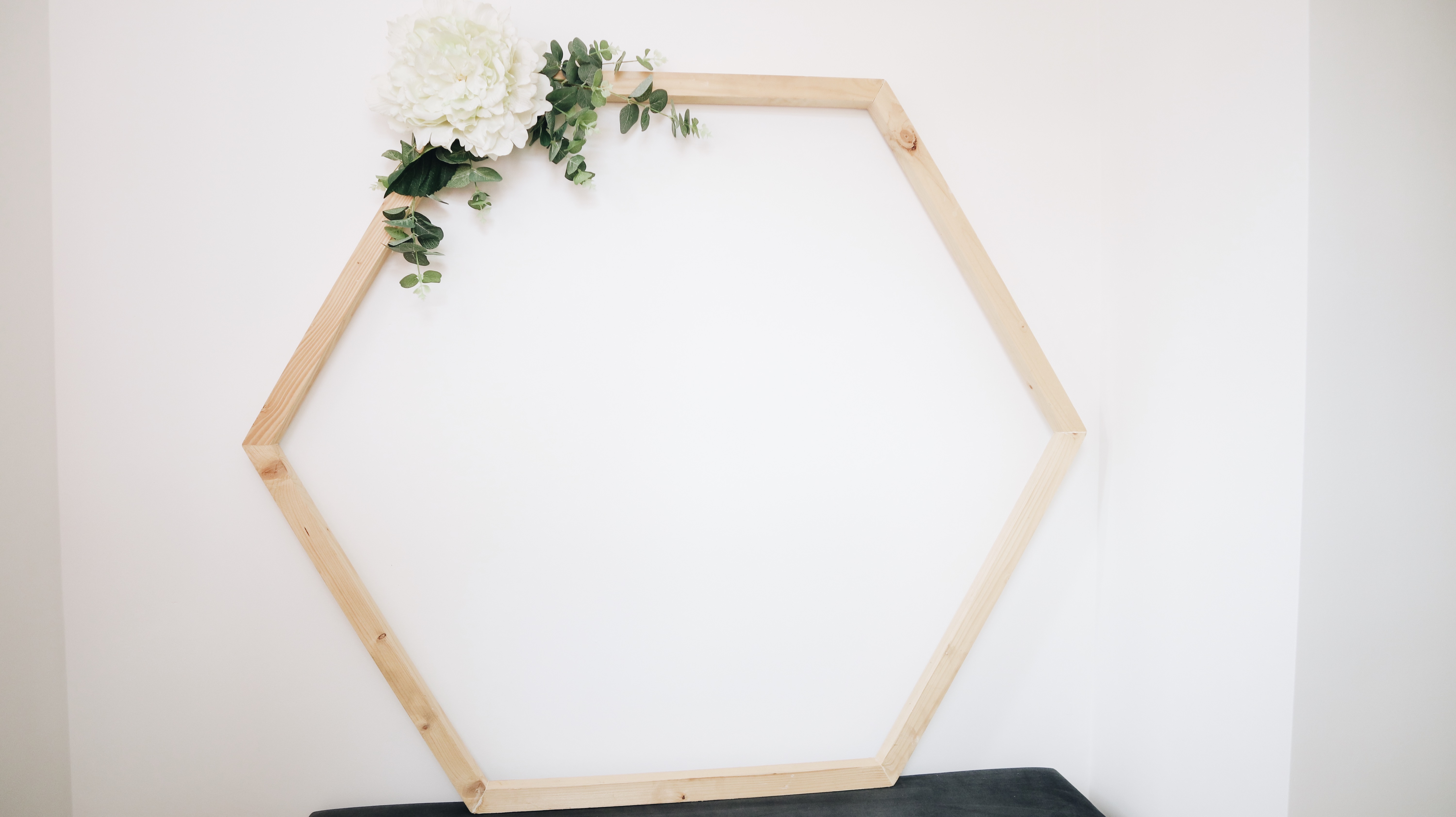 Wooden Floral Hexagon