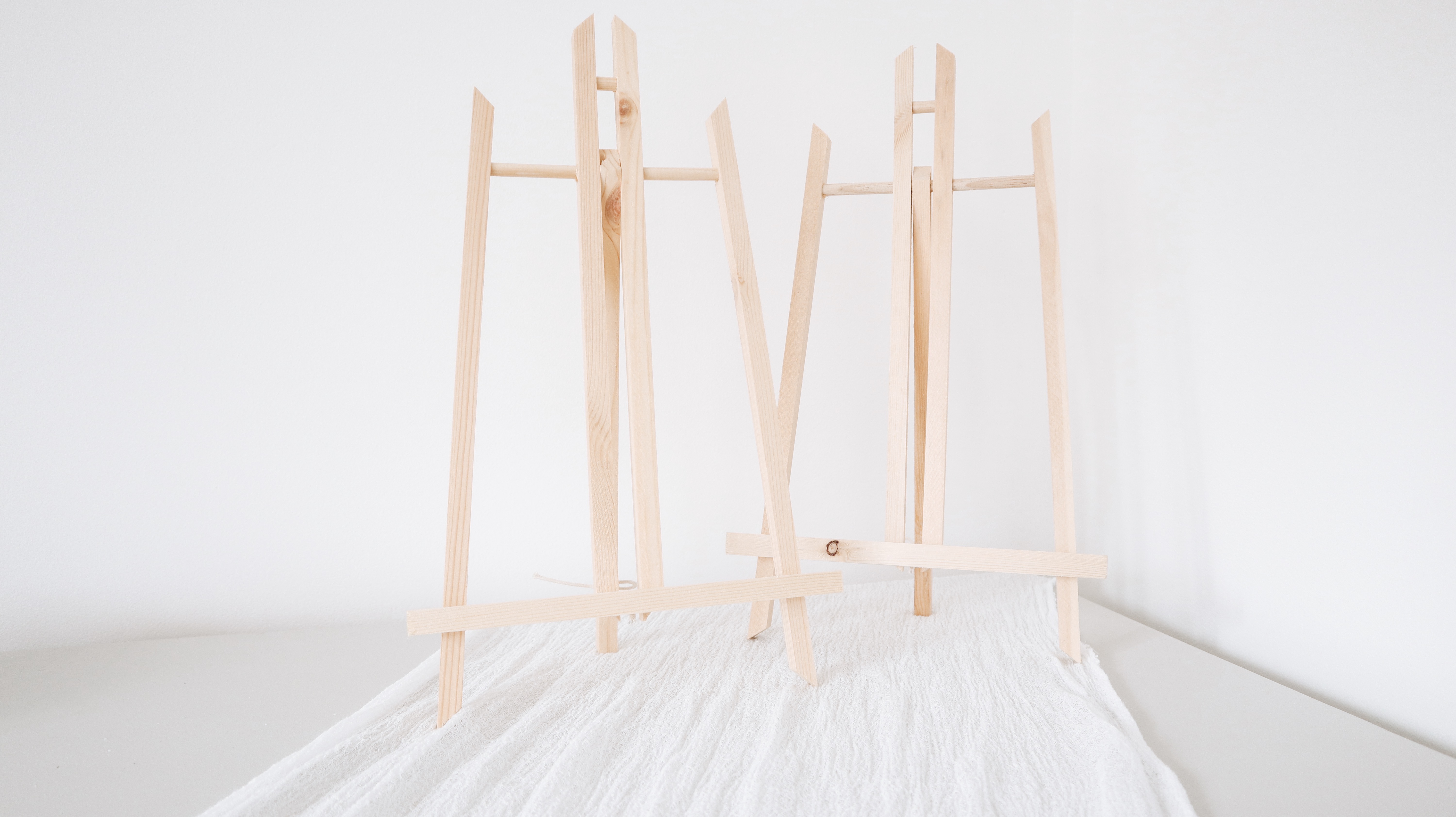 A4 Wooden Easel
