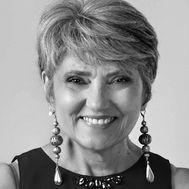 Irène Combres Accompagnante spécialisée dans le deuil animalier, fondatrice de La Maison du Deuil
Animalier