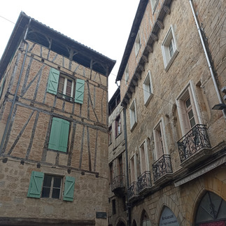 Façades anciennes de la ville de Figeac