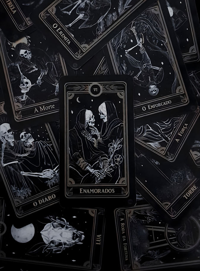 TAROT NEGRO_edited.jpg