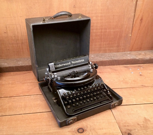 Underwood Noiseless 0 Typewriter - 「underwoodタイプライター」の