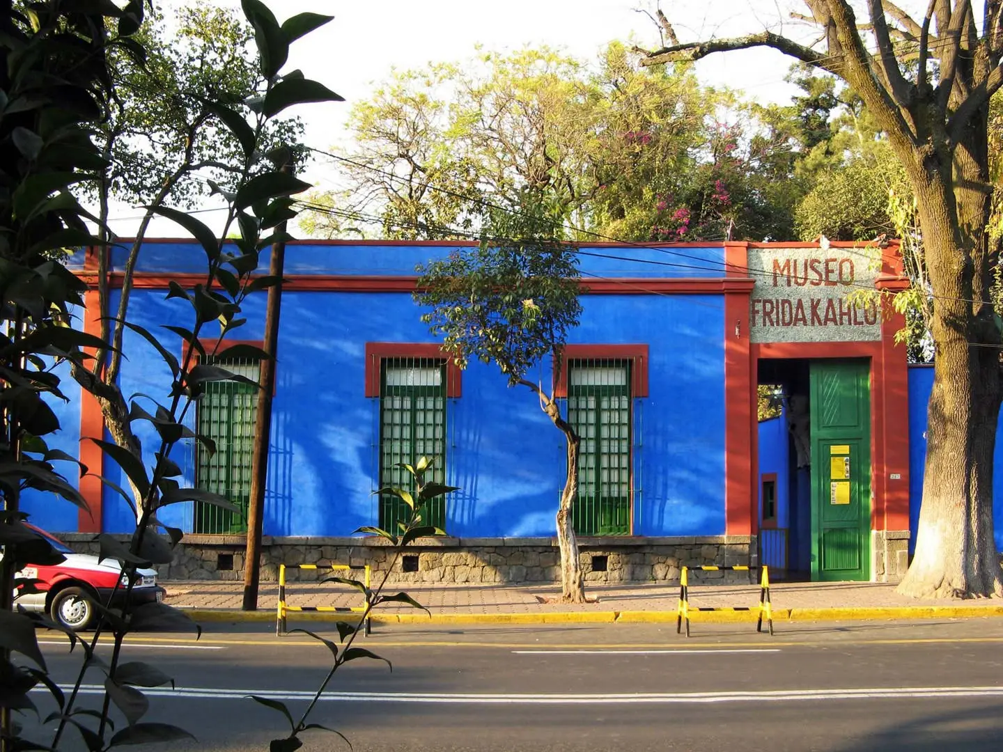 Mexico City Neighborhoods COYOACAN FRIDA KAHLO MUSEUM
