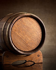 old-wooden-barrel-P7R6WHV.jpg