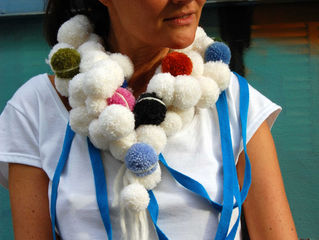Projet Textile _ Snowball scarf pour Thesixtysixth