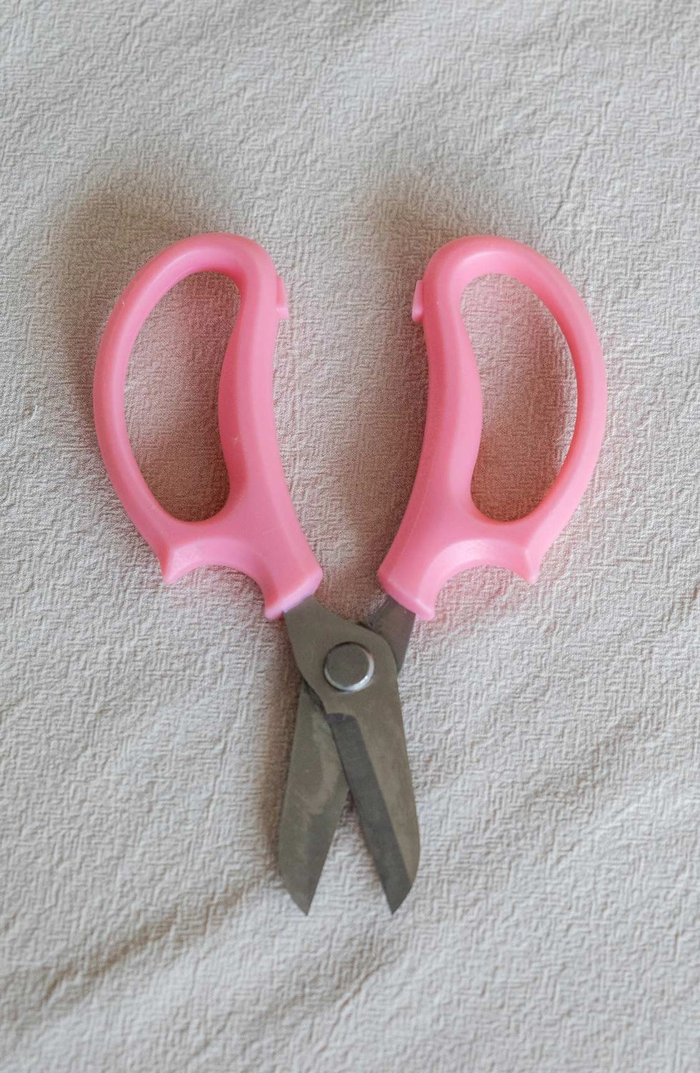 Thumbnail: Pink Flower Scissors