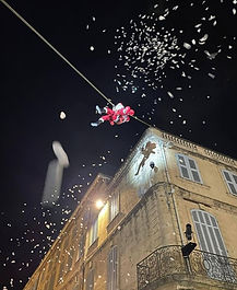 Descente du Père Noël en tyrolienne