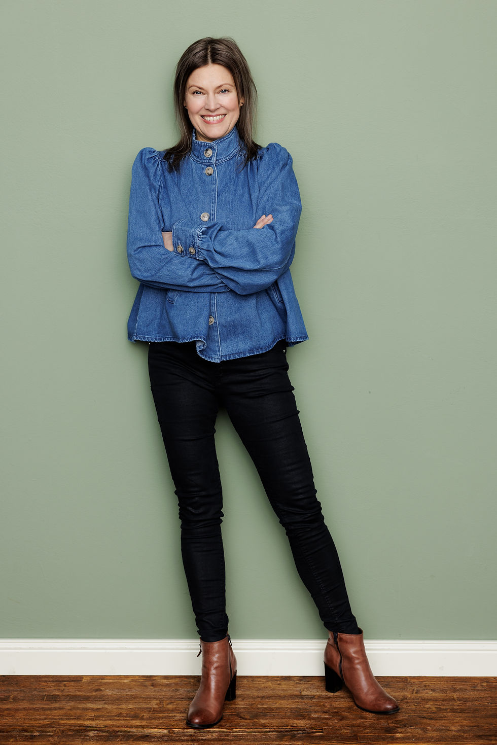 NOÉMI BESEDES