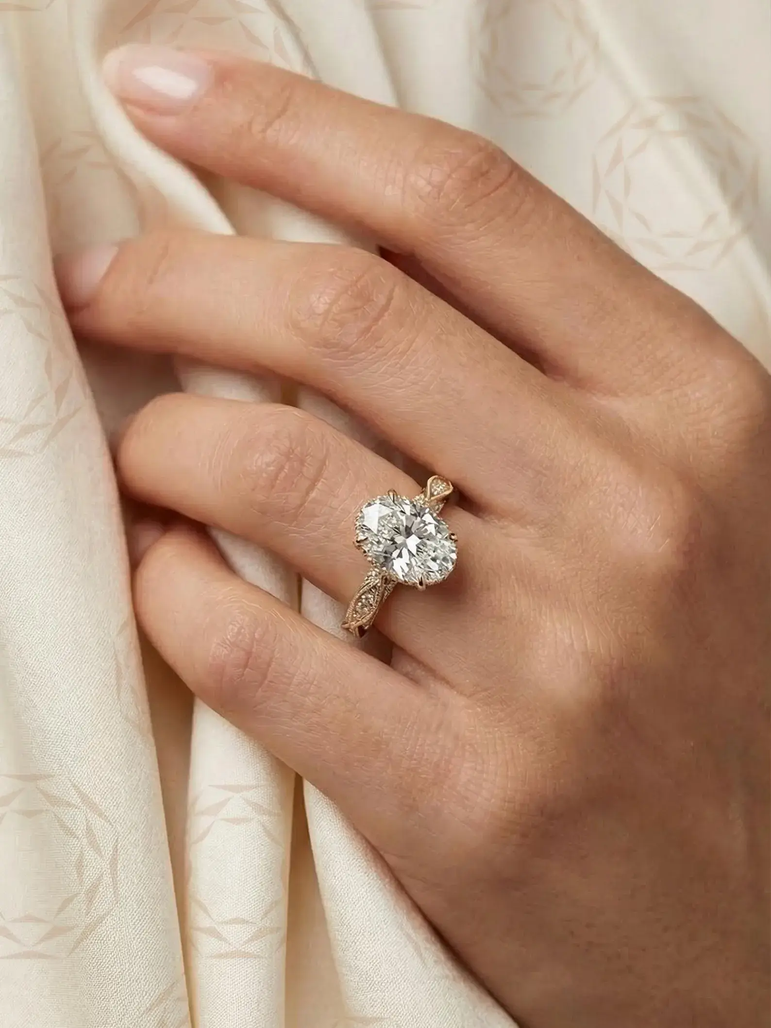 Art Deco Antique Vintage Diamond Ring 1.5 CT Oval Cut Moissanite Engagement Ring