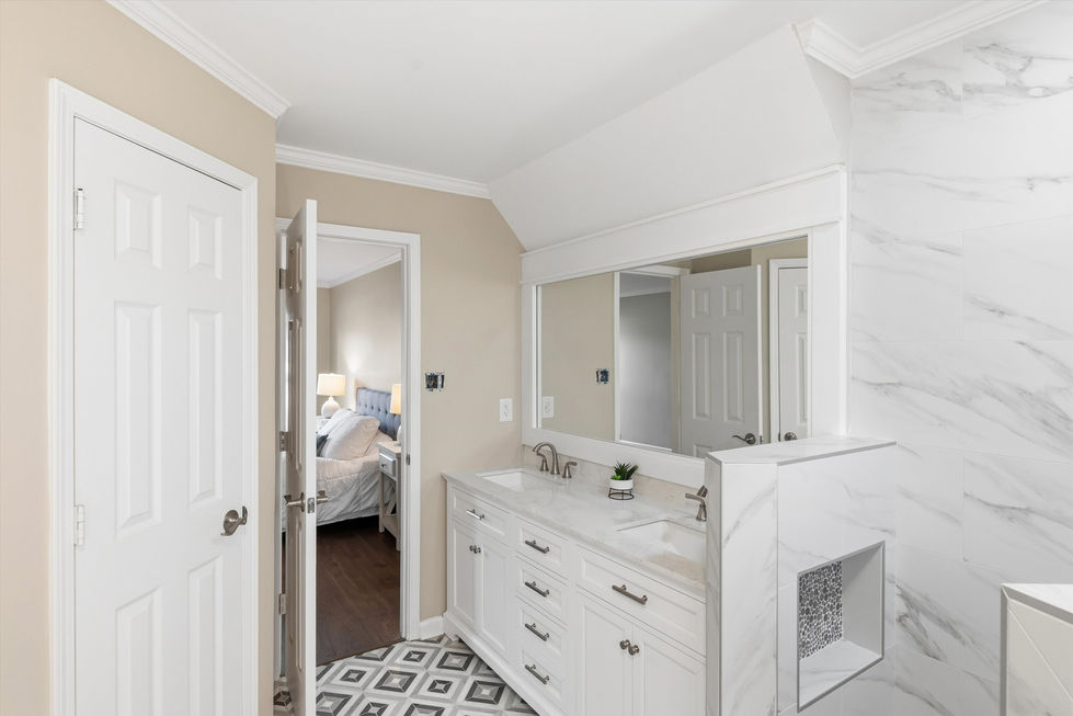 22-2910 Belgrave Dr-22