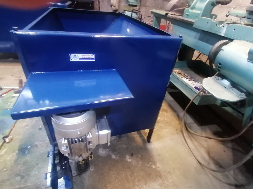Fabricación de equipos avicolas