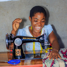 reach-girls-sewing-machine1.jpeg