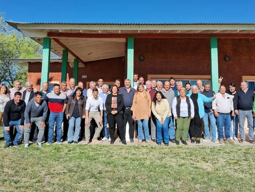 Intendentes respaldan a Ziliotto y se abroquelan contra Milei