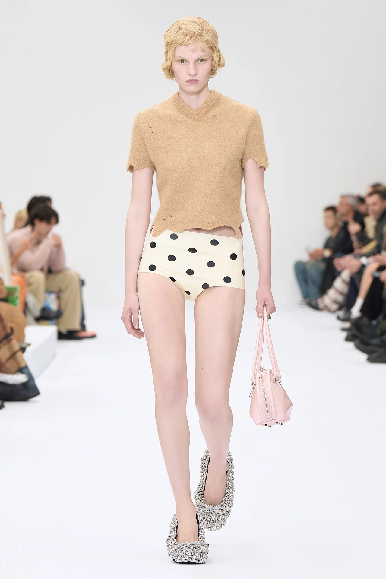 Acne Studios İlkbahar Yaz 2025