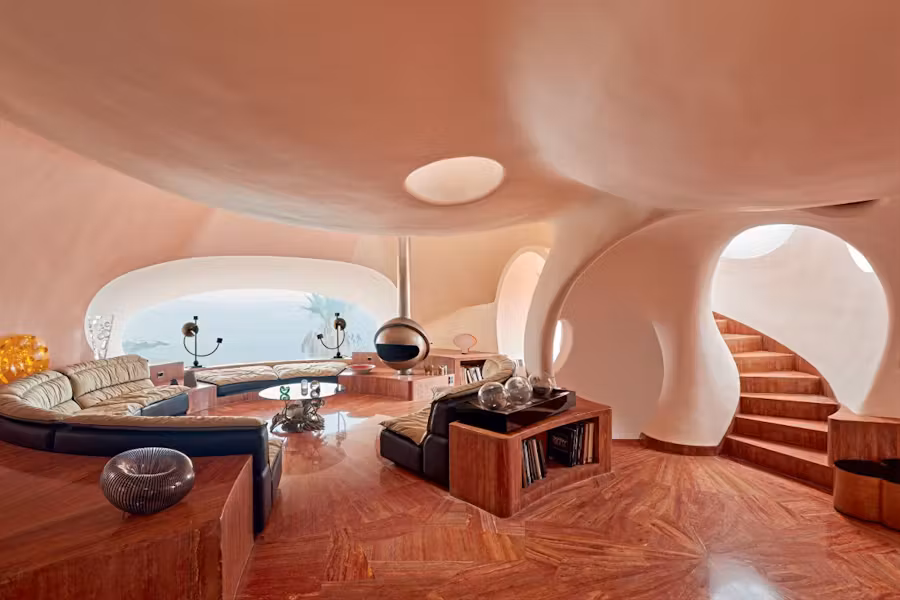 Pierre Cardin - Palais Bulles Cannes