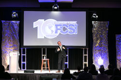 Papa Closing 2018 Comedian