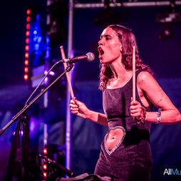 Beguiling Junior Mesmerise the Leadmill Stage with Dreamy Intensity