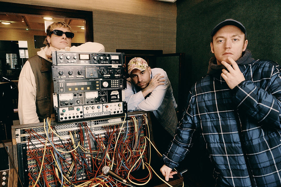 DMA’S ANNOUNCE 10-YEAR ANNIVERSARY TOUR FOR ICONIC DEBUT ALBUM HILLS END