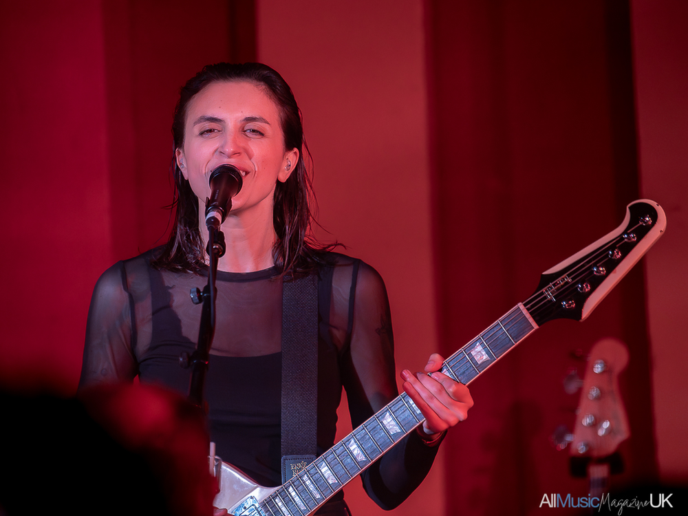 Laura Cox Commands the Room at London’s Legendary 100 Club