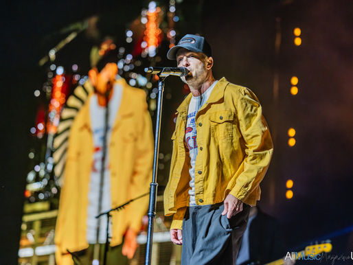 OneRepublic live in Birmingham: confetti pop!
