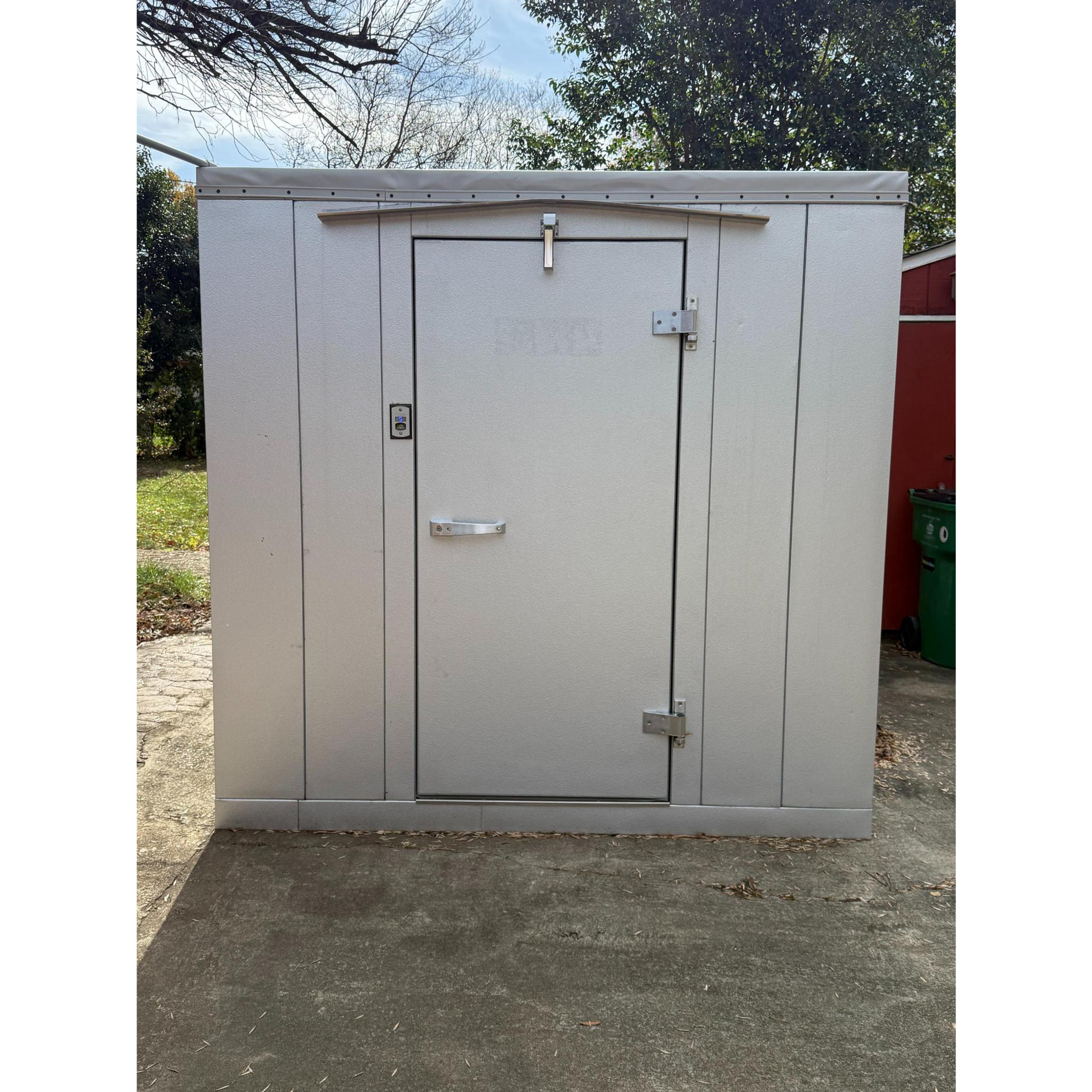 CoolBot Walk-In Cooler (8 ft x 8 ft interior)