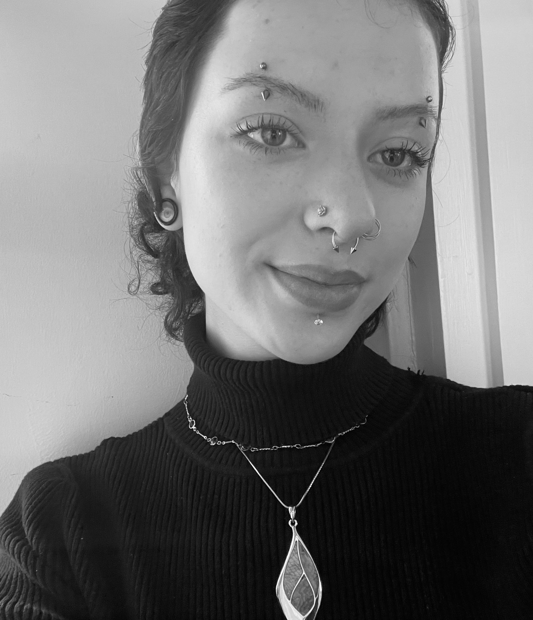 Issey Eve — Hairdressing Apprentice.jpeg