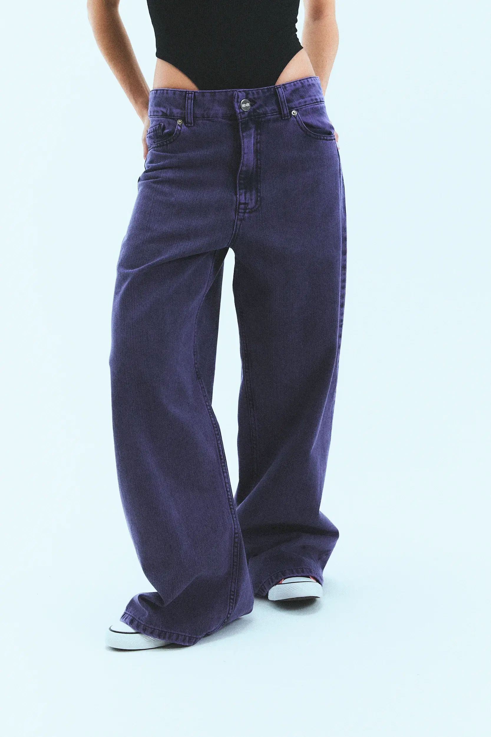 JEAN N°1 - THE OVERSIZED VIOLET