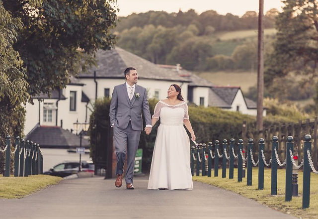 Wedding photography at the Manor Parc Hotel in Cardiff