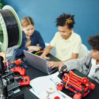 Teens in a STEM Lab