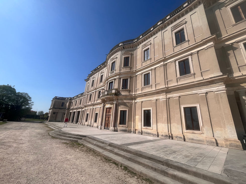 La Villa | The Key to Art from Poznań