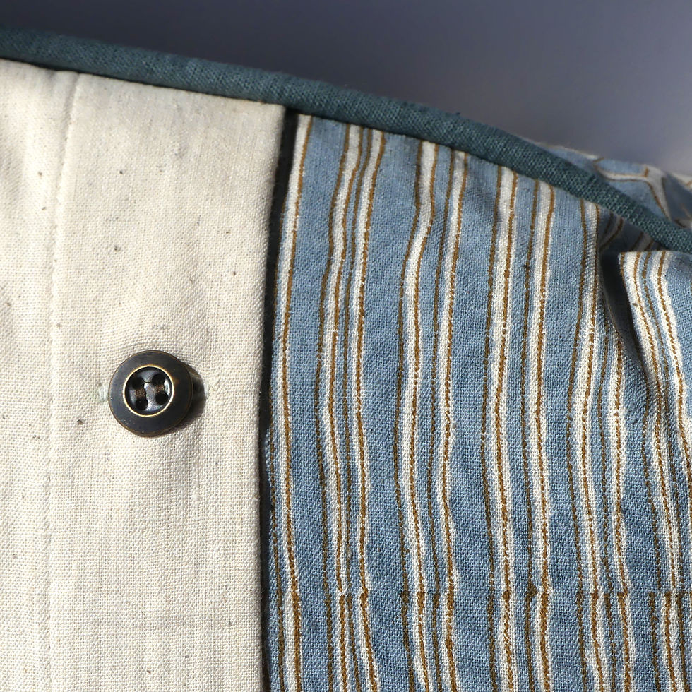Thumbnail: 25/45cm Birds in Blossom Khadi accent pillow