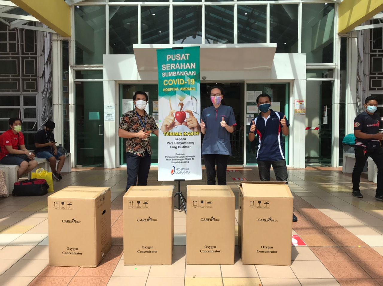 Distribution of Carer Oxygen Concentrator in Hospital Ampang content media