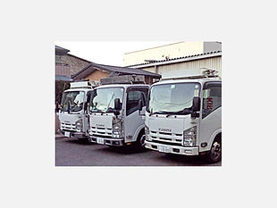 古紙回収専用車を完備してます