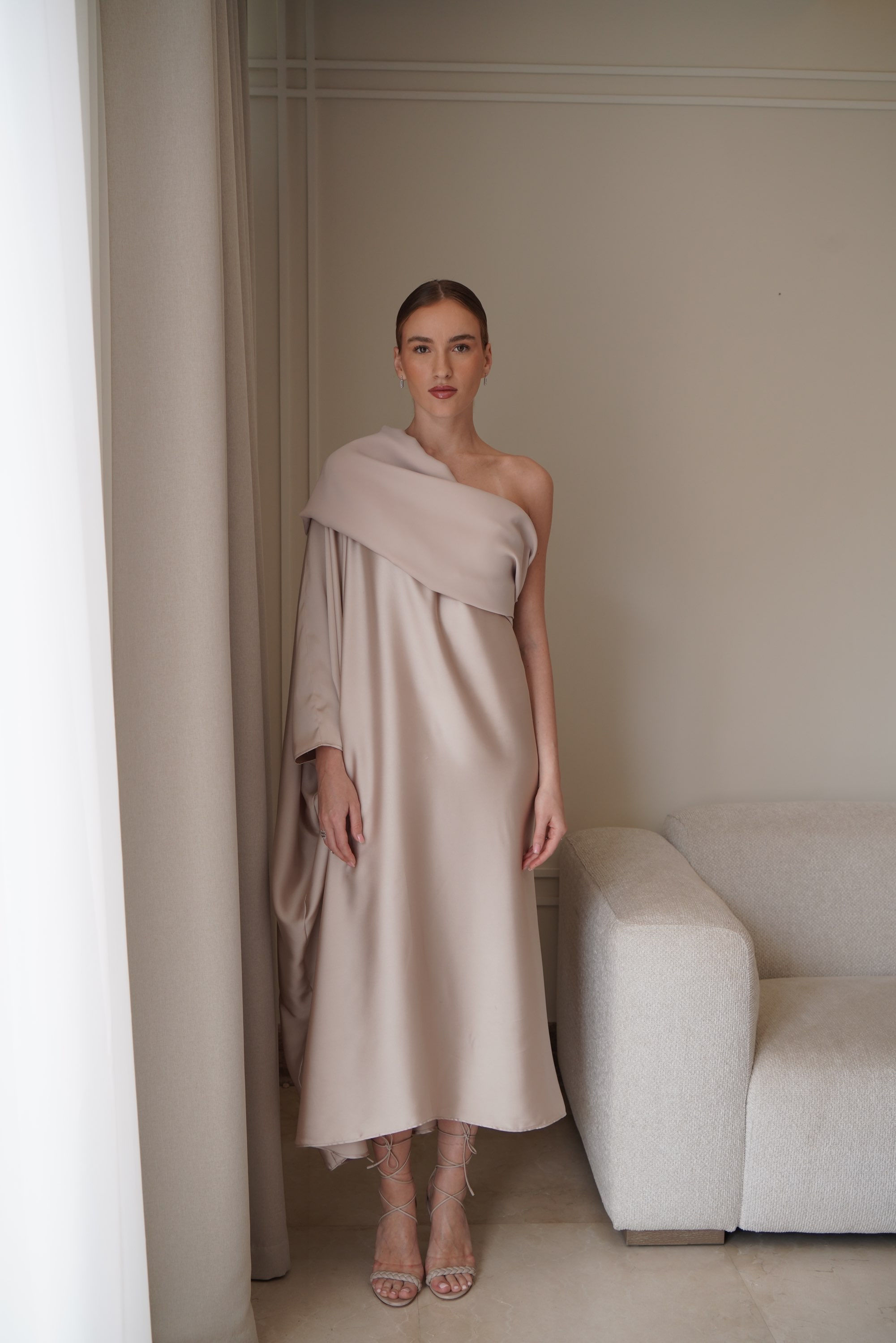 Silk and crepe caftan 