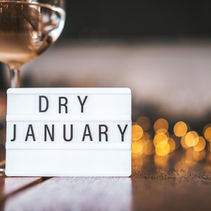 "Alcool et Relations Toxiques : Au-delà du 'Dry January', Une Urgence de Rééducation et de Dignité"