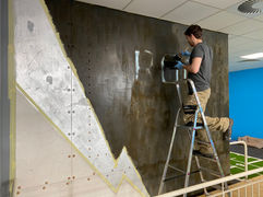 Wandgestaltung "Rust Blue Note" eines personal Training Gyms