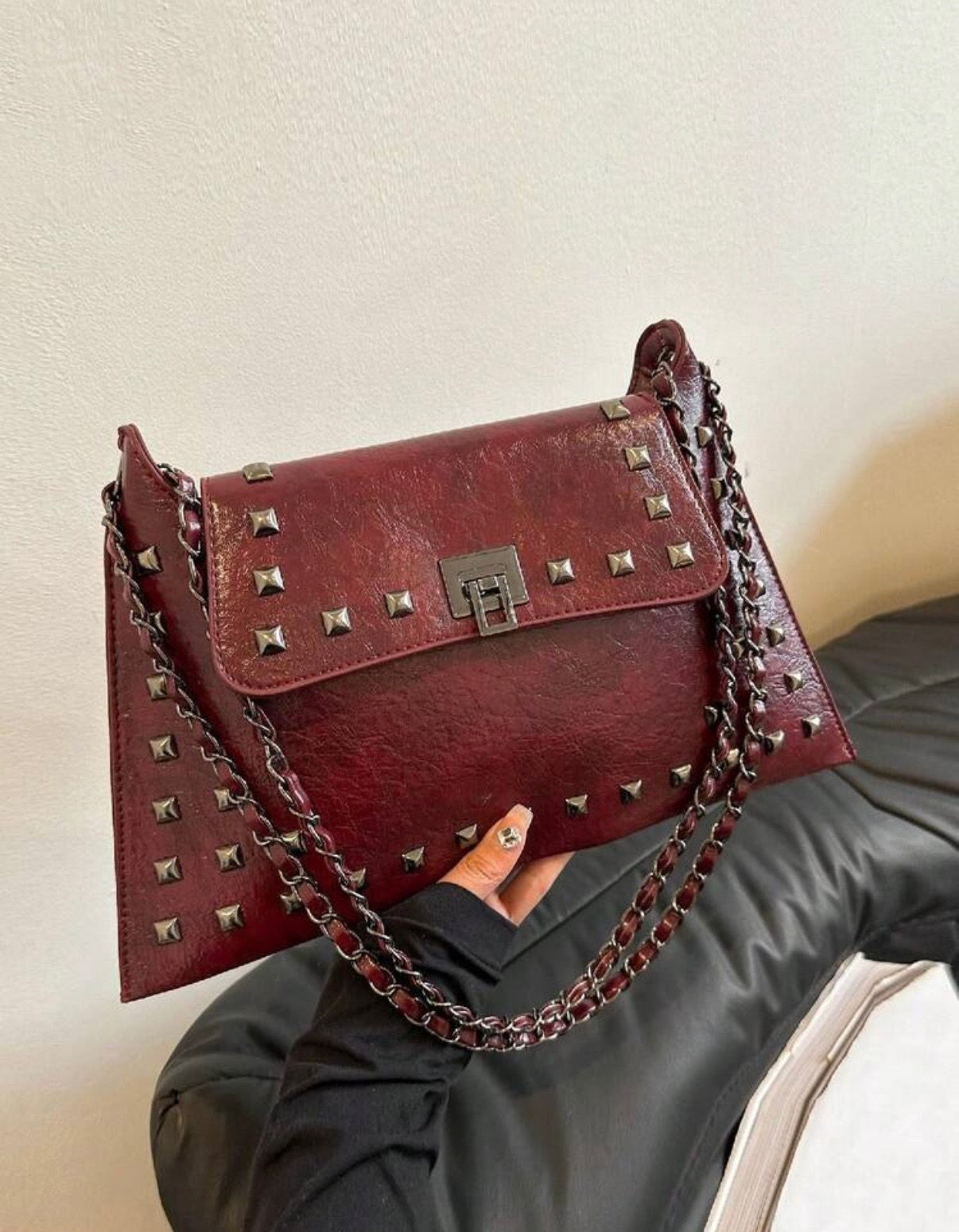 Cartera Sobre con Tachas