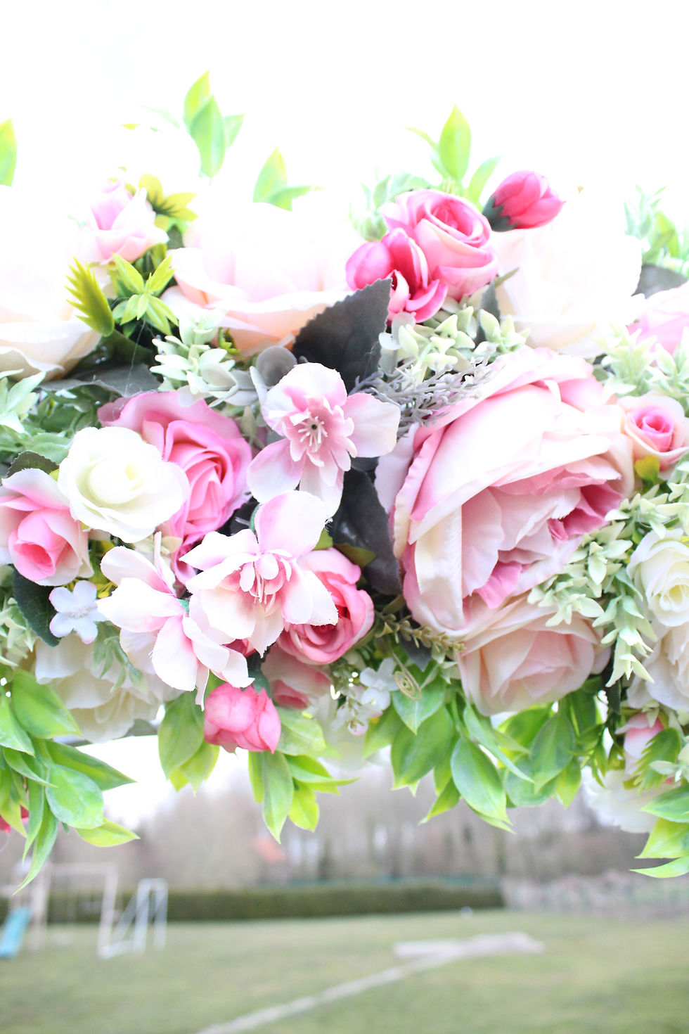 Thumbnail: Ronde backdrop met zijdebloemen