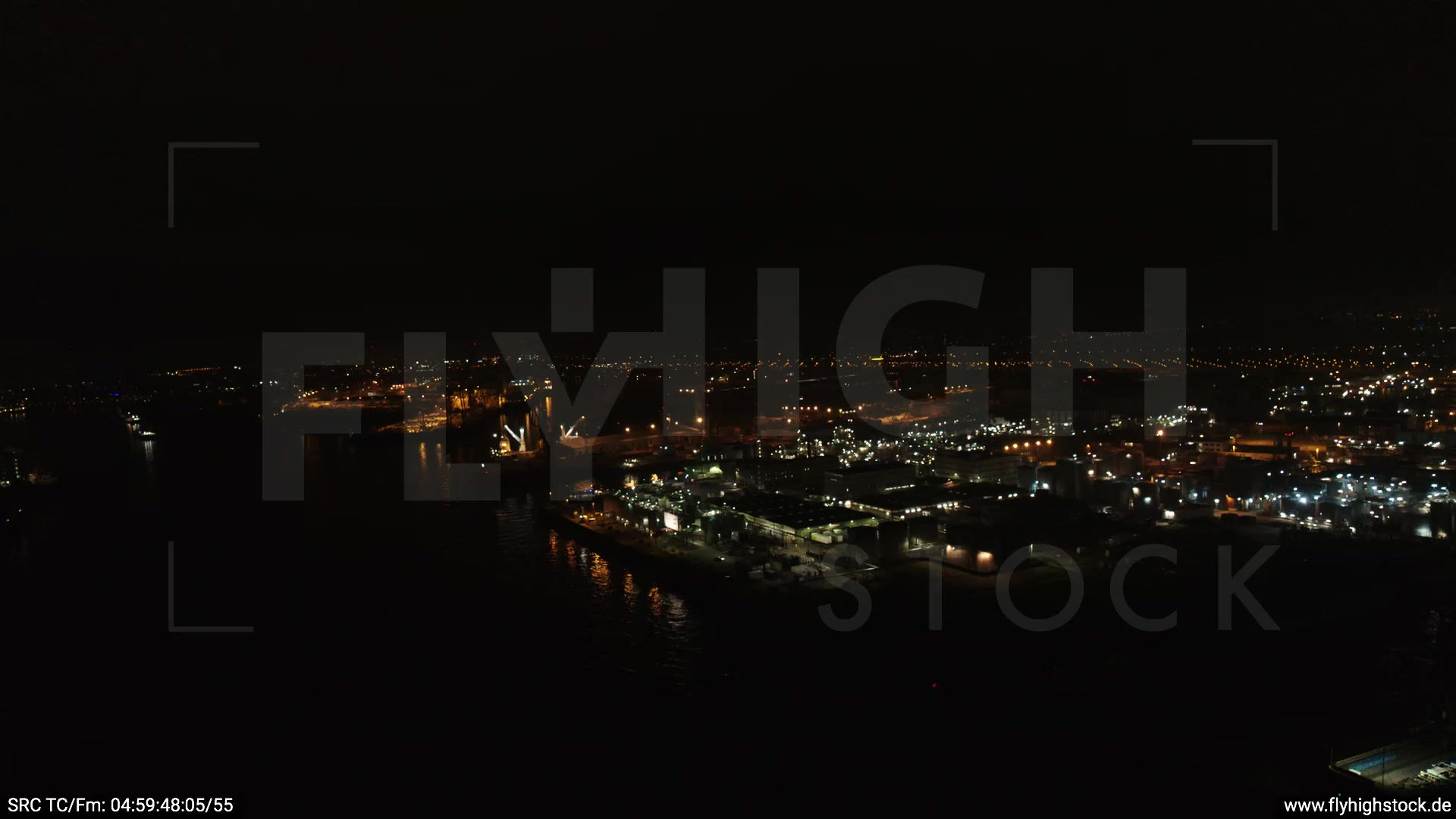 Hamburg Hafen Zuflug Industrie nachts