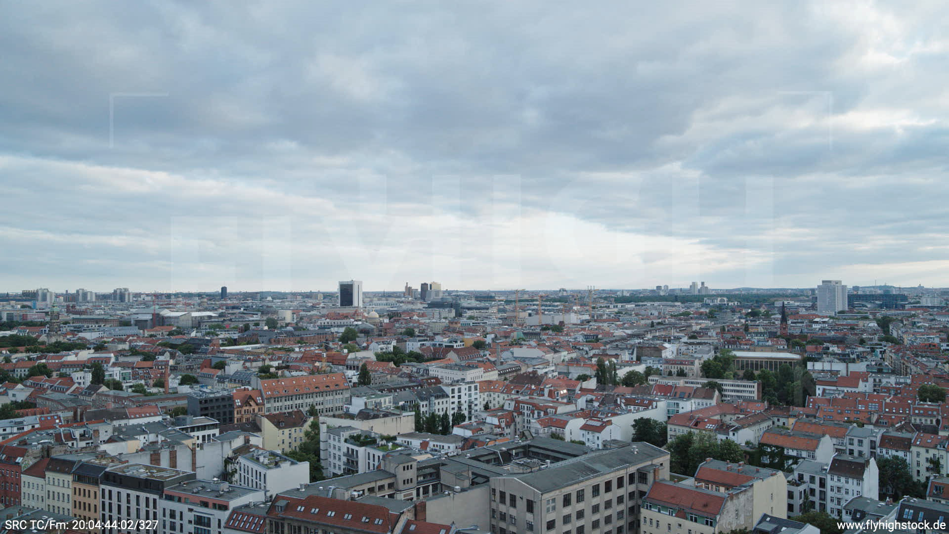 Berlin Volkspark am Weinberg Potsdamer Platz Skyline Hub abends 2