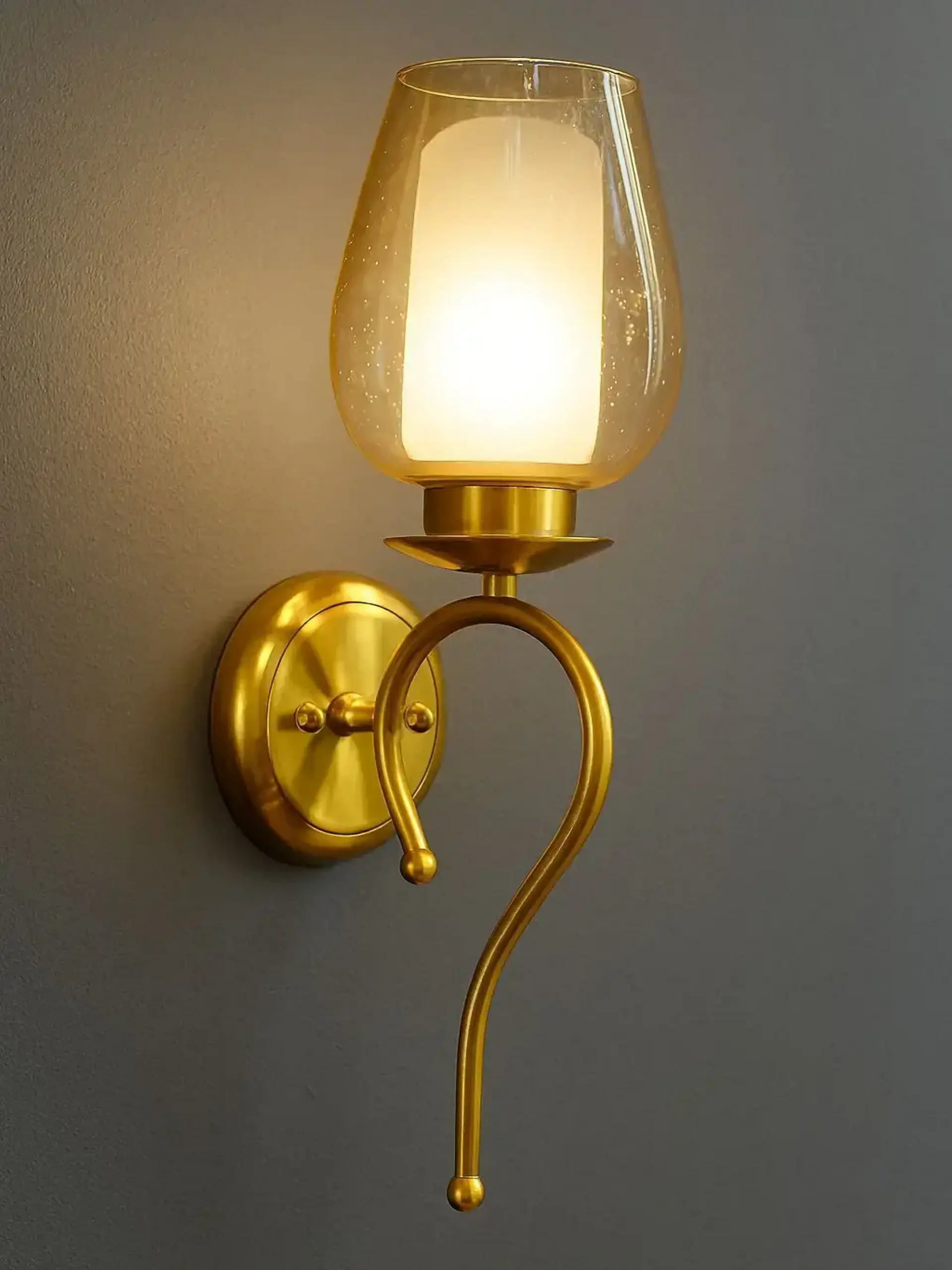 Decorative band-design wall light for Living Rooms – SGE F126 Question Band