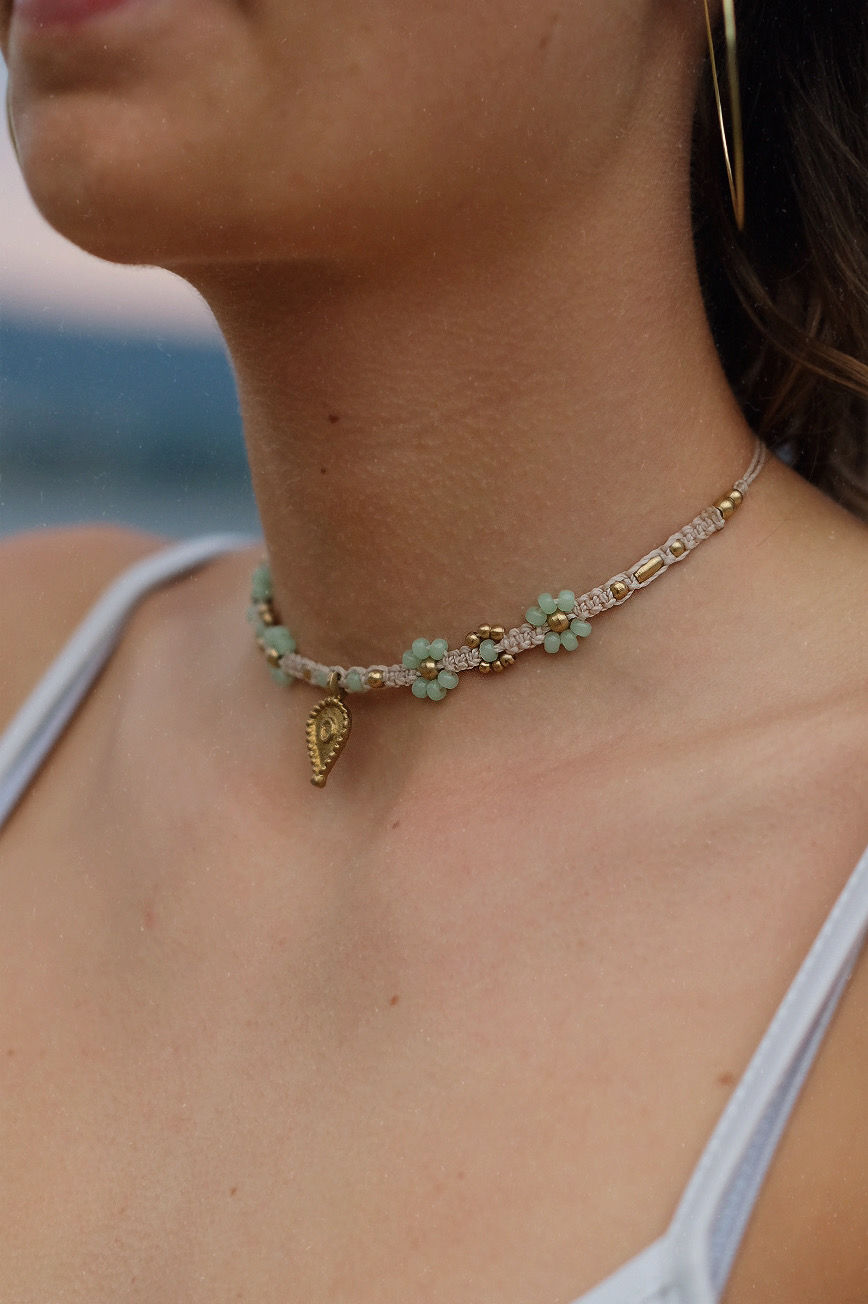 Thumbnail: kamala choker
