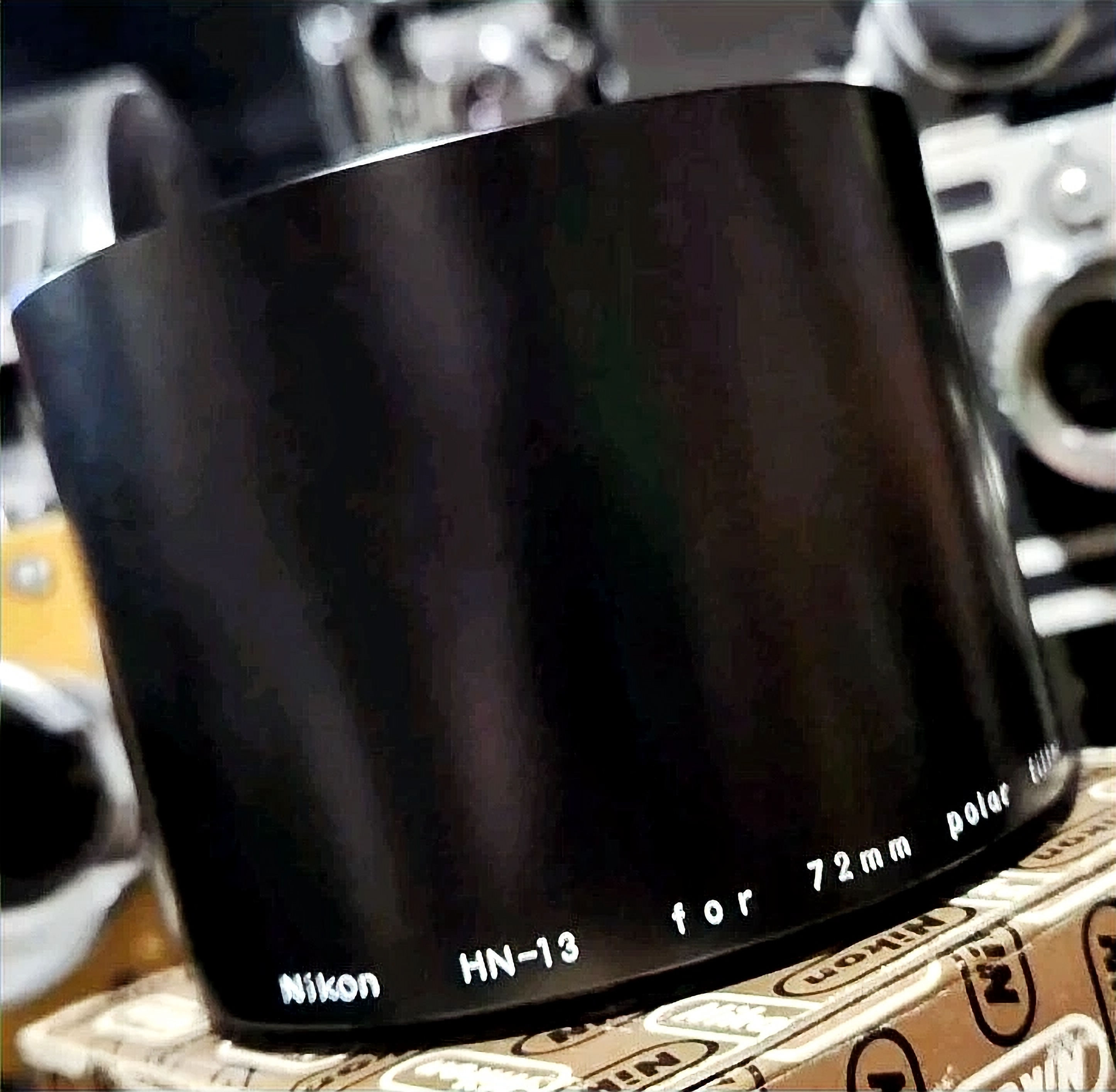 Nikon HN–13 Screw-In Lens Hood for 72mm Polarizing Filter