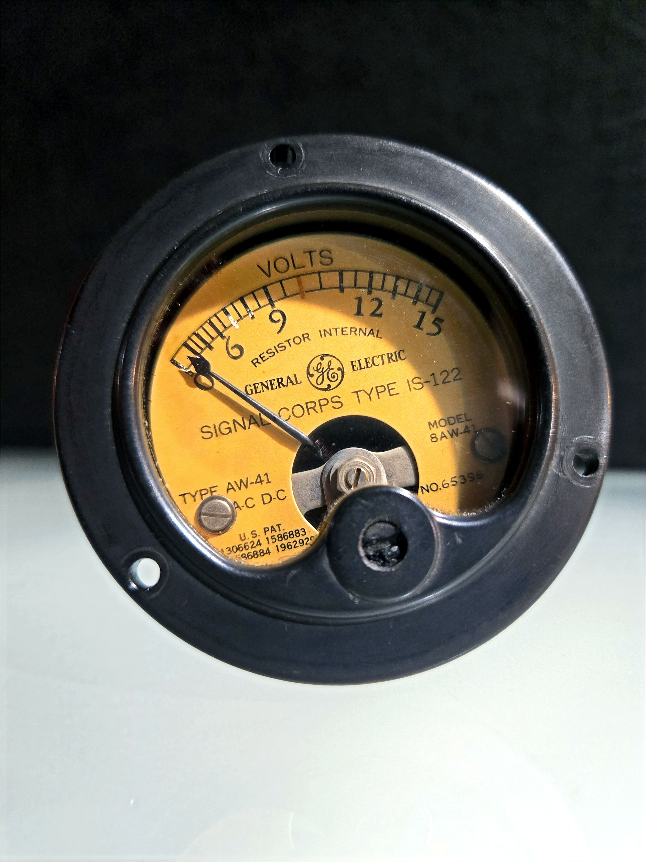General Electric Type AW-41 AC/DC Volt Panel Meter