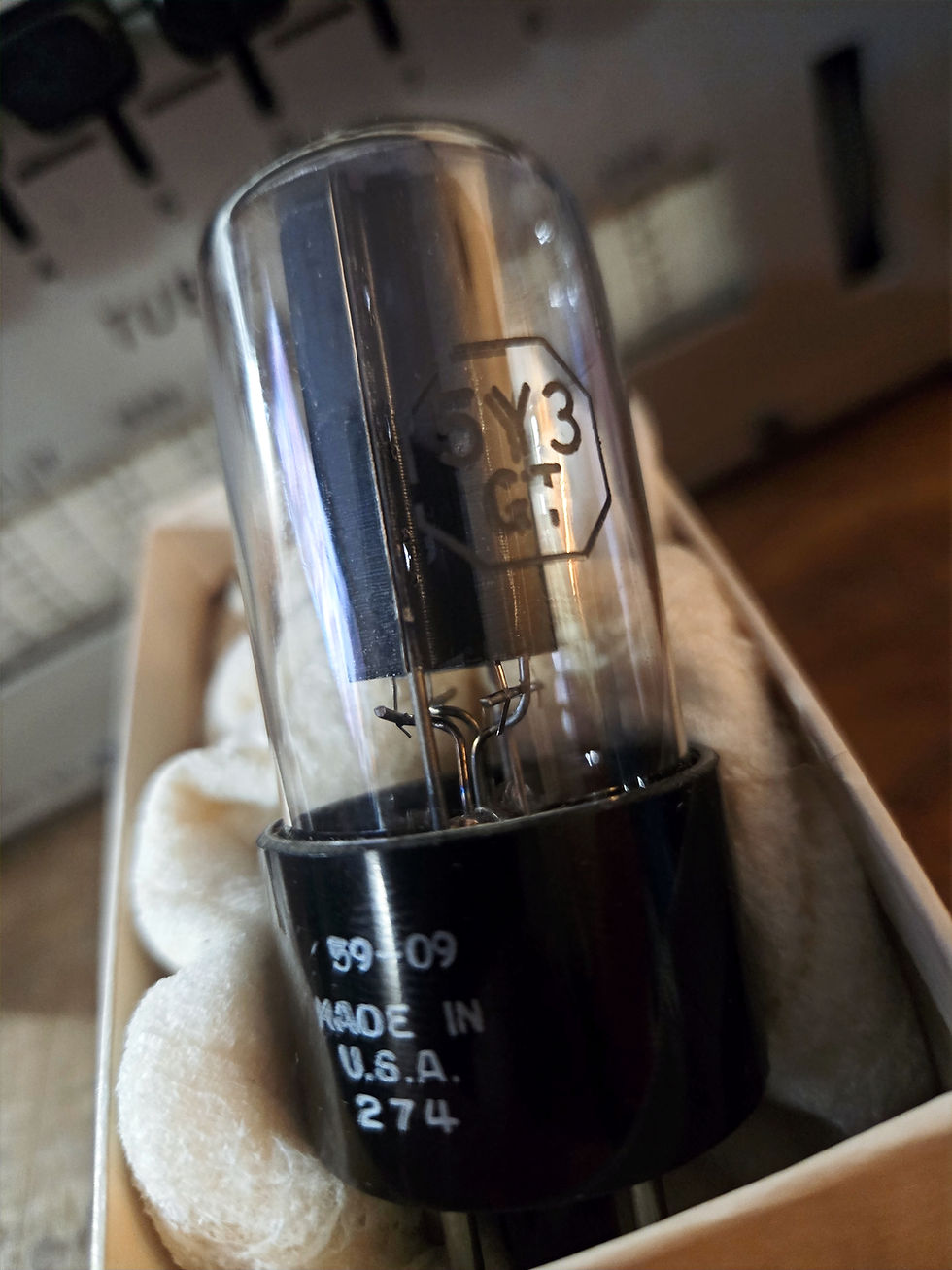 Thumbnail: Bell & Howell 5Y3GT Vacuum Tube